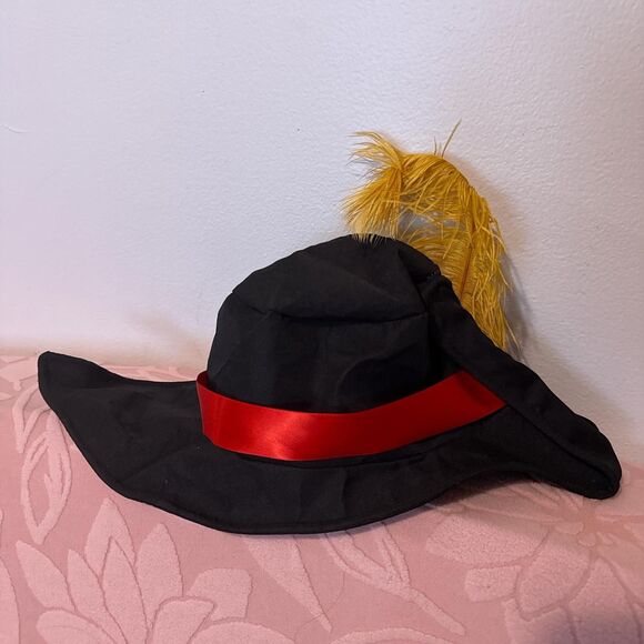 Accessories - Costume Feathered Hat